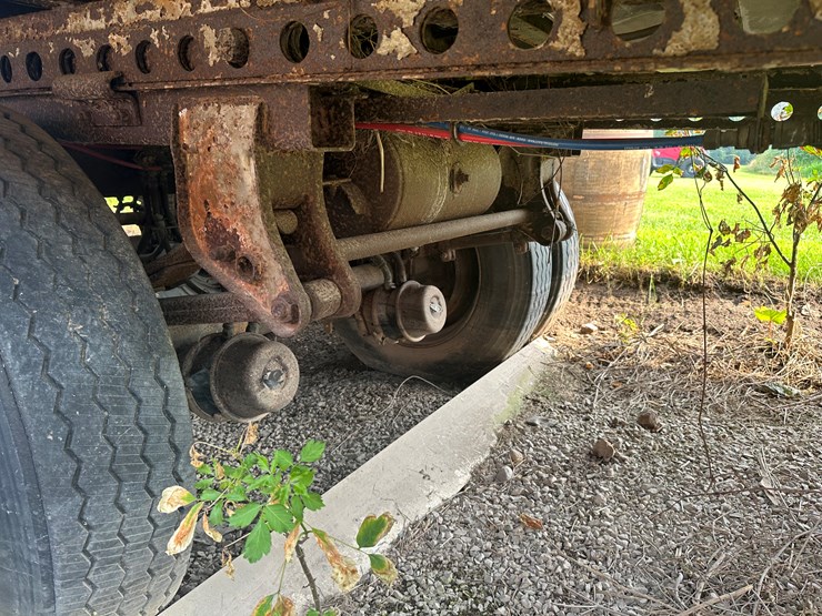 #8575-•-great-dane-trailers-semi-trailer-image-11