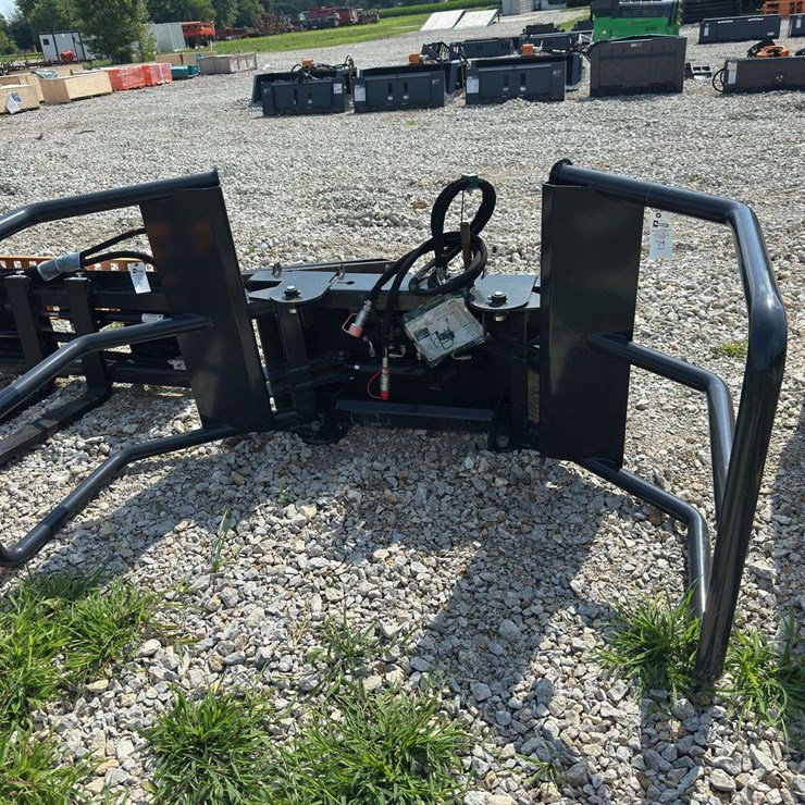Skid Steer Bale Squeeze