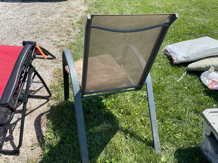 #8603-•-(2)-outdoor-chairs-and-chair-cushions-image-3