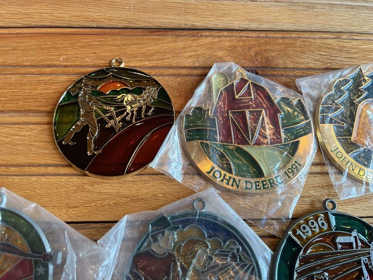 (9)-john-deere-sun-catchers-image-2