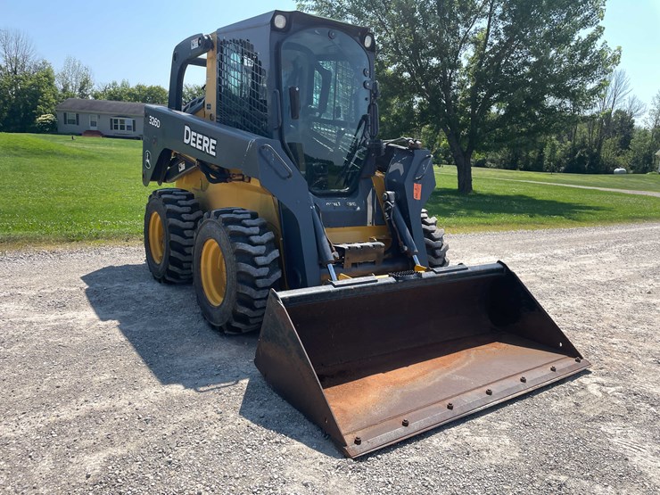 2012-deere-326d-image-3