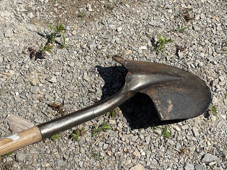 #8590-•-(4)-gardening-tools-image-6