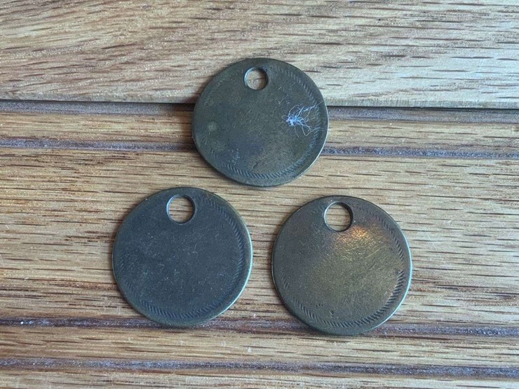 (3)-deere-tool-tags-image-2