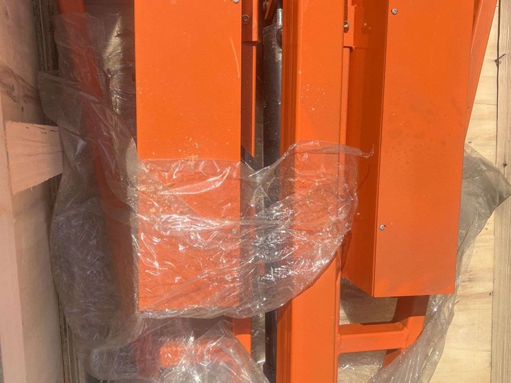 hand-push-portable-electric-forklift-image-4
