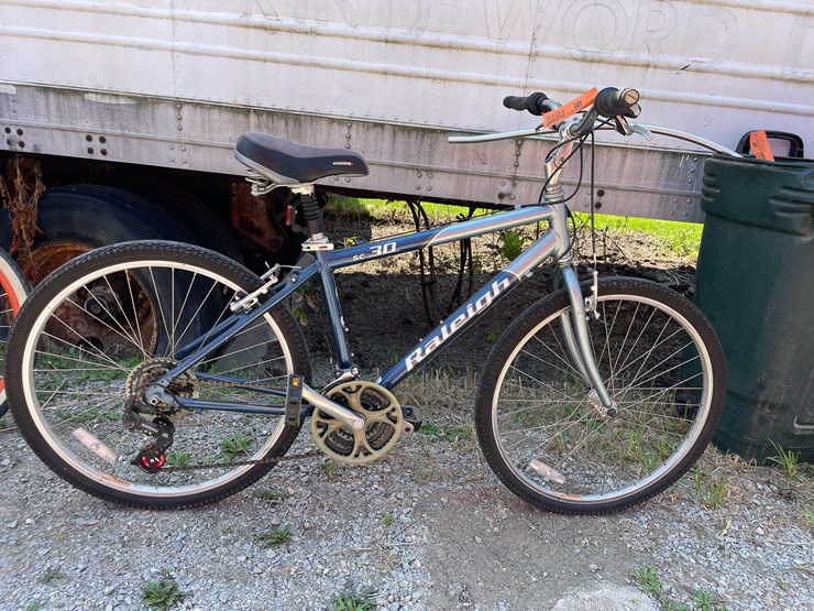 #8594-•-raleigh-bike-image-1