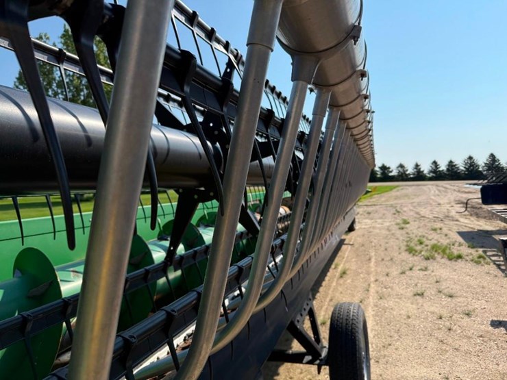 2011-john-deere-635f-image-14