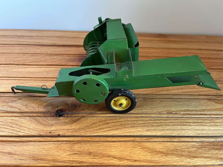john-deere-16-image-4