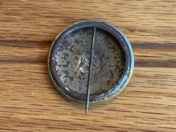 waterloo-boy-tractor-button-image-2