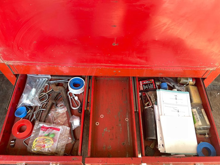 #10799-•-toolbox-and-contents-image-5