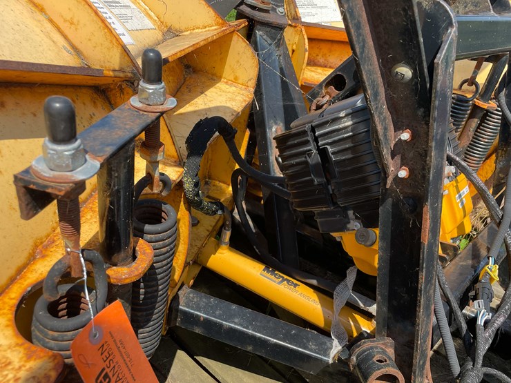 #8572-•-meyer-snow-plow-image-7