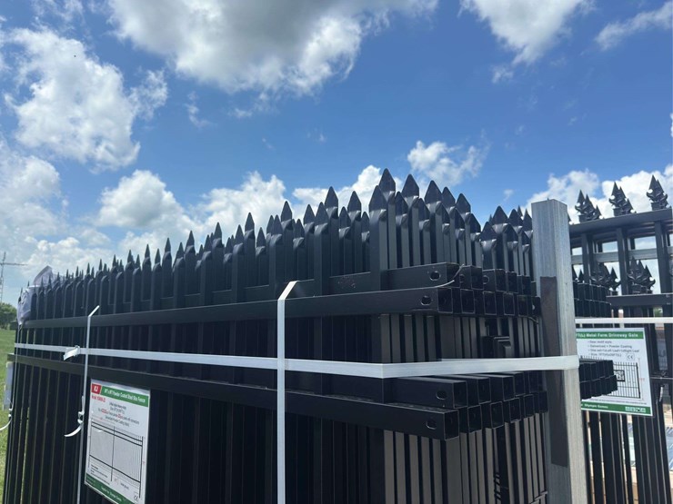 powder-coated-steel-site-fence-8-x-6-ft-image-3