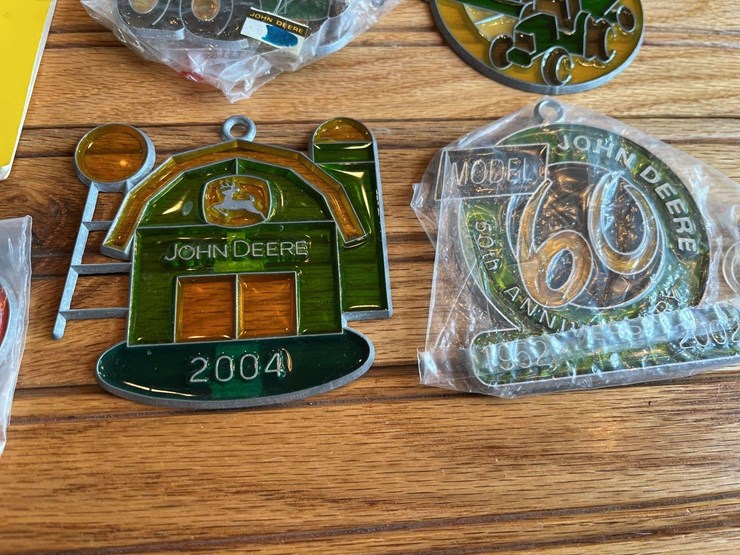 (6)-john-deere-sun-catchers-image-5