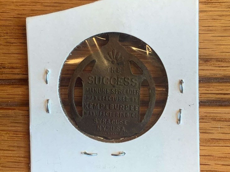kemp-&-burpee-success-manure-spreader-charm-image-2