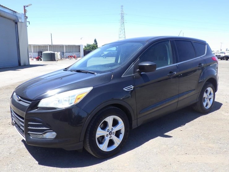 2014-ford-escape-image-1