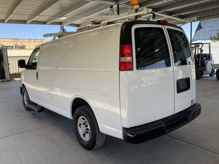 2013-chevrolet-express-2500-image-5