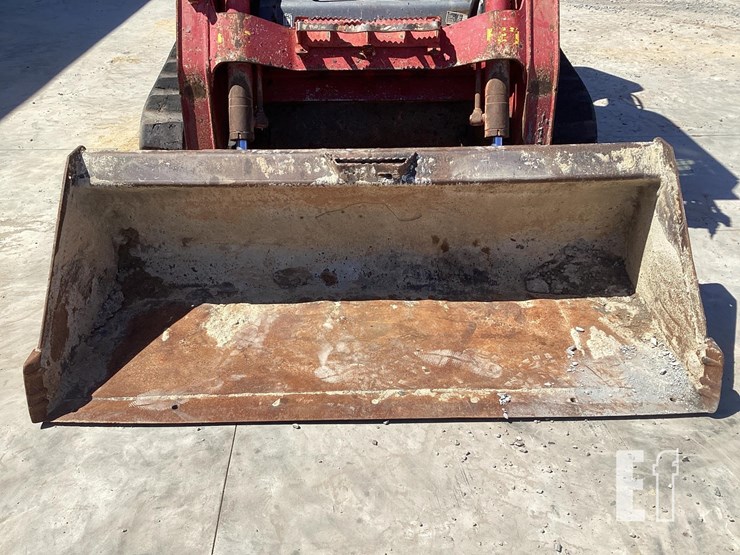 2018-takeuchi-tl12r2-image-11