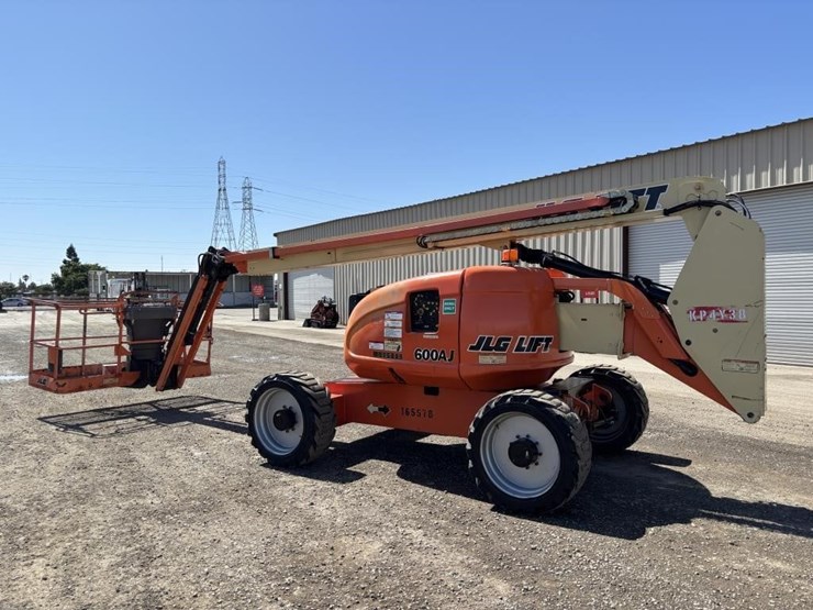 2013-jlg-600aj-image-4