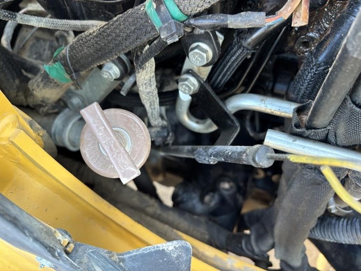 2019-deere-310l-ep-image-55