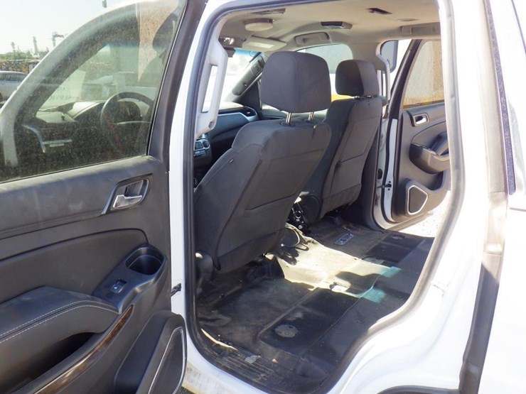 2020-chevrolet-tahoe-image-8