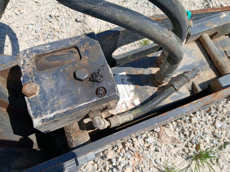 #20719-•-striker-hydraulic-hammer-excavator-attachment-image-12