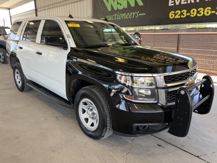 2018-chevrolet-tahoe-image-2