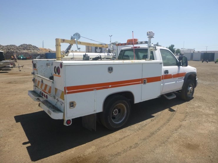2007-gmc-3500-image-3