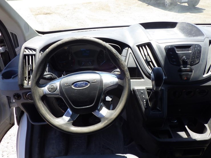 2019-ford-transit-image-10