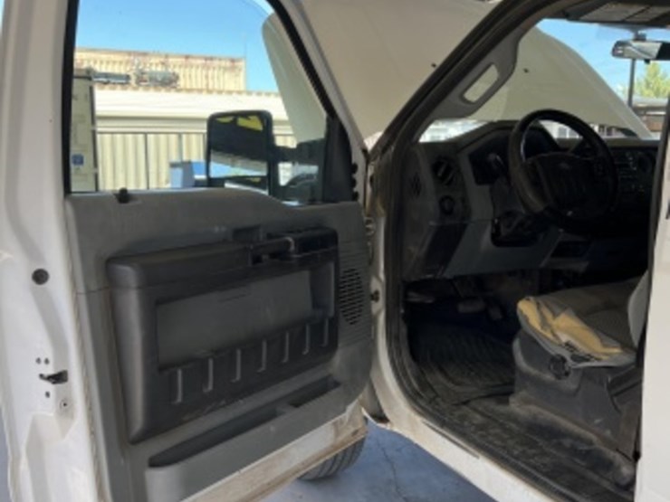 2018-ford-f350-image-22