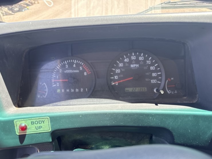 2009-isuzu-npr-image-20