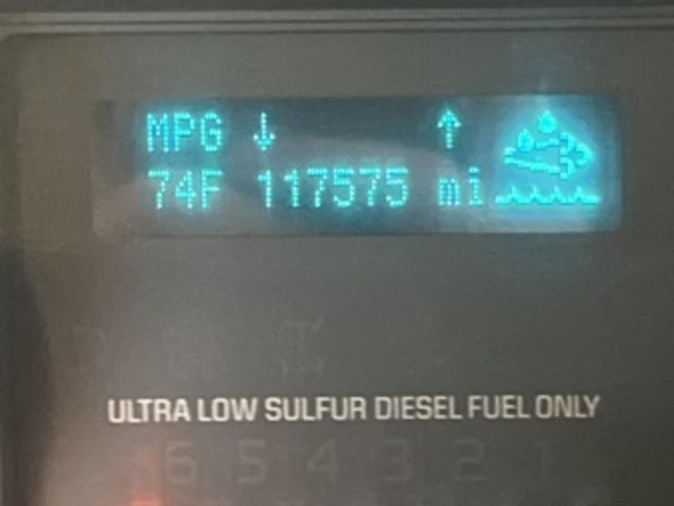 2013-ford-f550-image-17