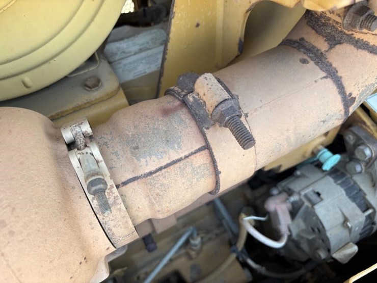 2006-caterpillar-d6n-image-52