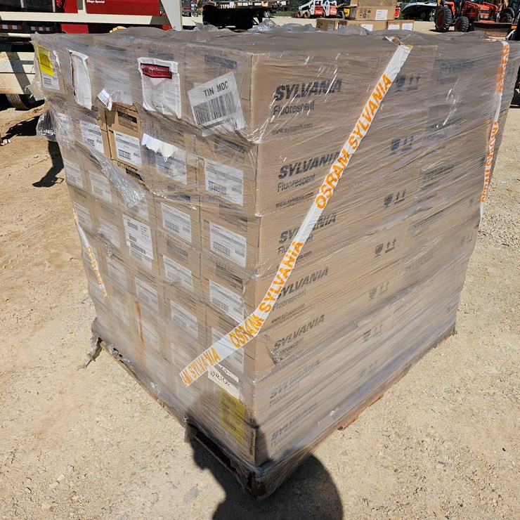 #20829 • T8 Fluorescent 70 Boxes 30 Per Box 2FT Long