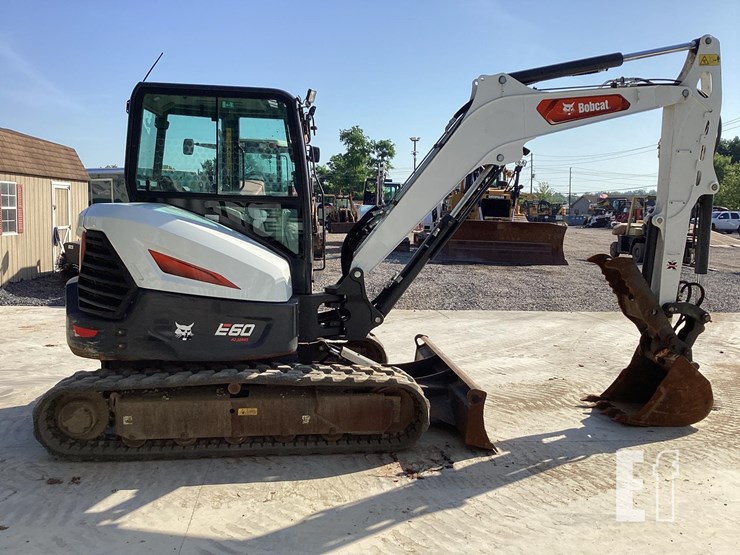 2022-bobcat-e60-image-6