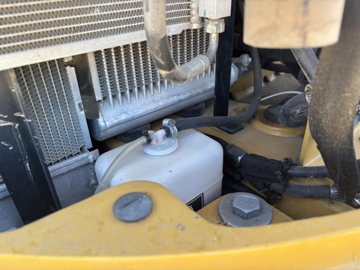2019-caterpillar-305e2-hydraulic-excavator-image-42