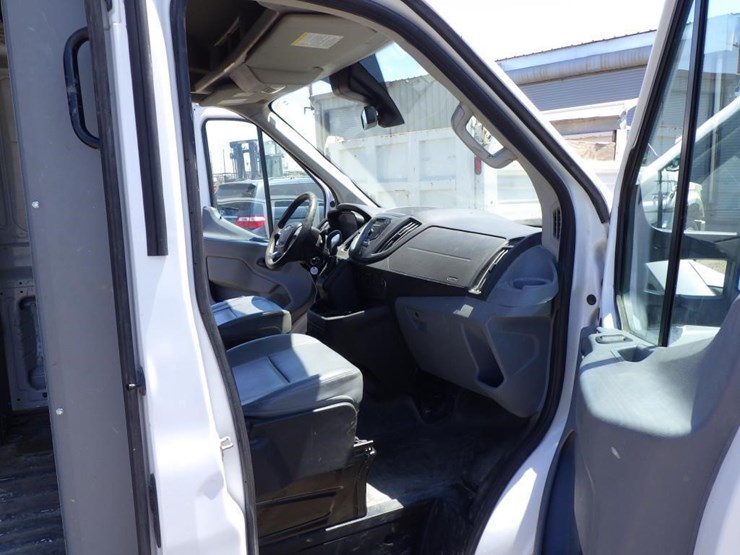2019-ford-transit-image-7