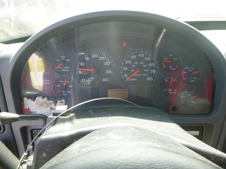 2004-international-durastar-4300-image-16
