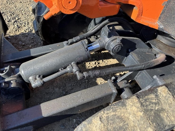 kubota-ex-7-hydraulic-excavator-image-14