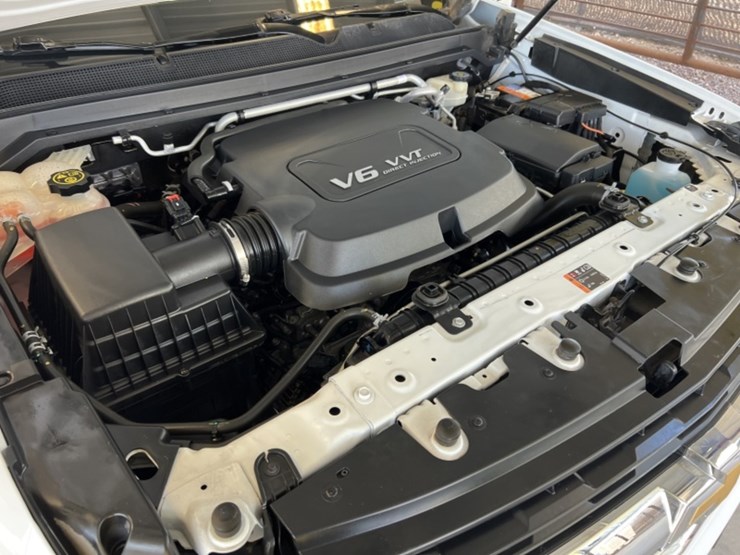 2016-chevrolet-colorado-image-11