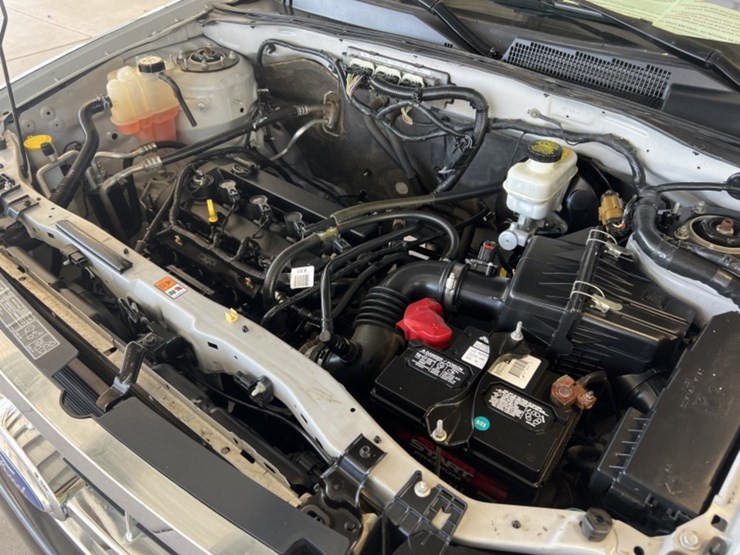 2012-ford-escape-xls-image-12