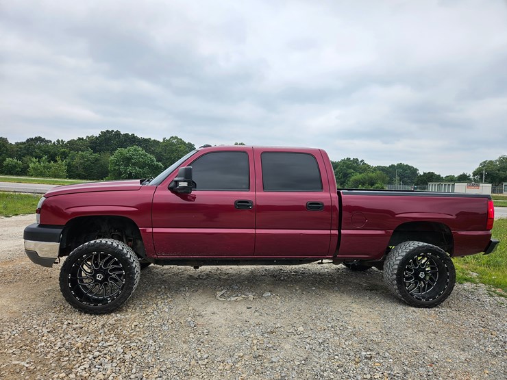 2005-chevrolet-silverado-image-6