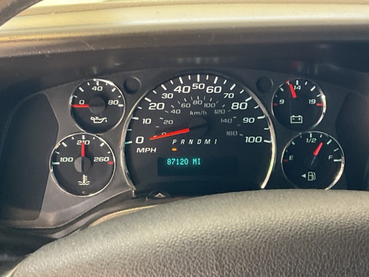 2013-chevrolet-express-2500-image-19