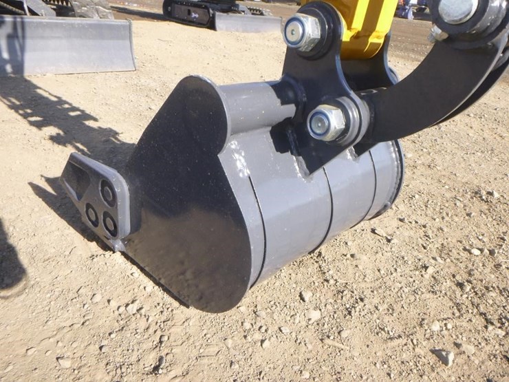 2025-sdlanch-sdle20-hydraulic-excavator-image-10