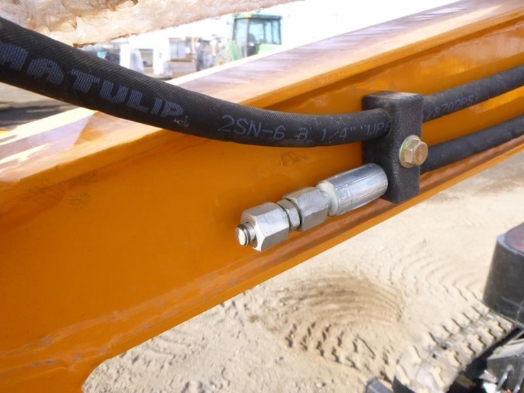2025-vicsec-vc13-hydraulic-excavator-image-14