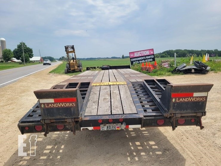 2015-interstate-heavy-duty-trailer-image-6