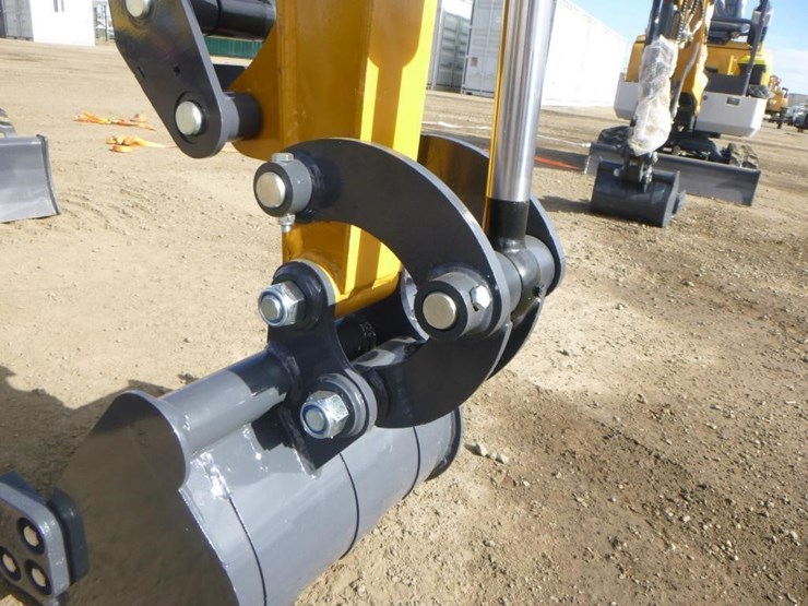2025-sdlanch-sdle20-hydraulic-excavator-image-11
