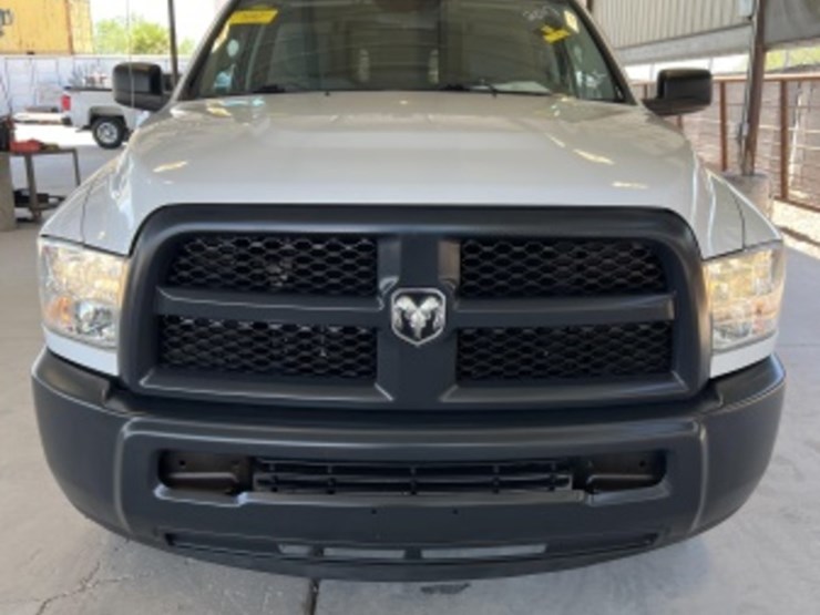 2017-ram-2500-p/u-image-3