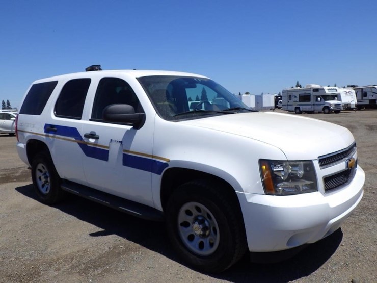 2014-chevrolet-tahoe-image-2