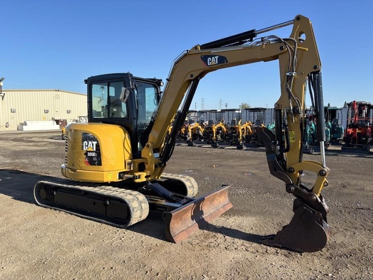 2018-caterpillar-305e2-hydraulic-excavator-image-2