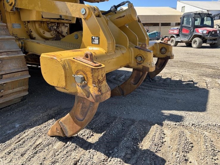 2006-caterpillar-d6n-image-17