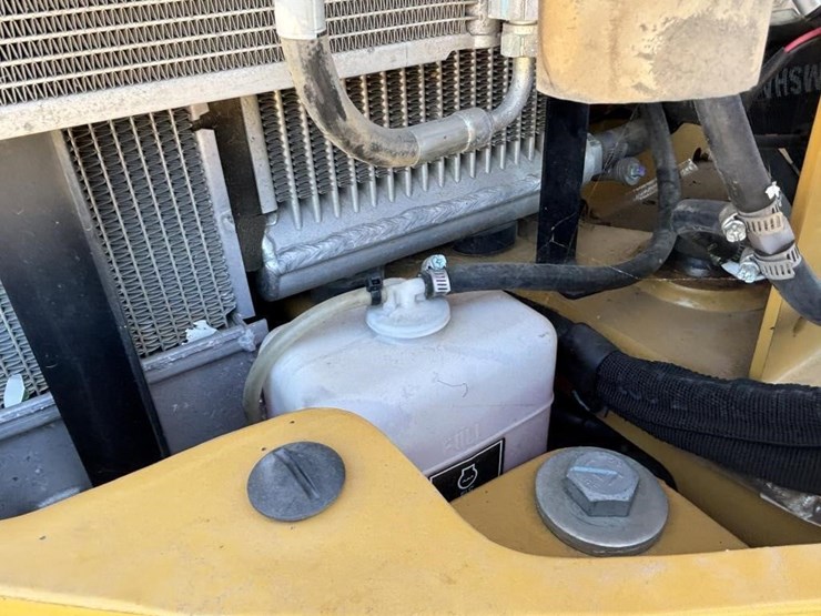 2018-caterpillar-305e2-hydraulic-excavator-image-42